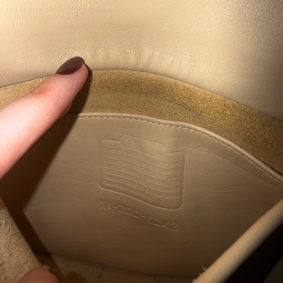 Coach Beige Leather Vintage Hippie Crossbody 9142 - Picture 6 of 6